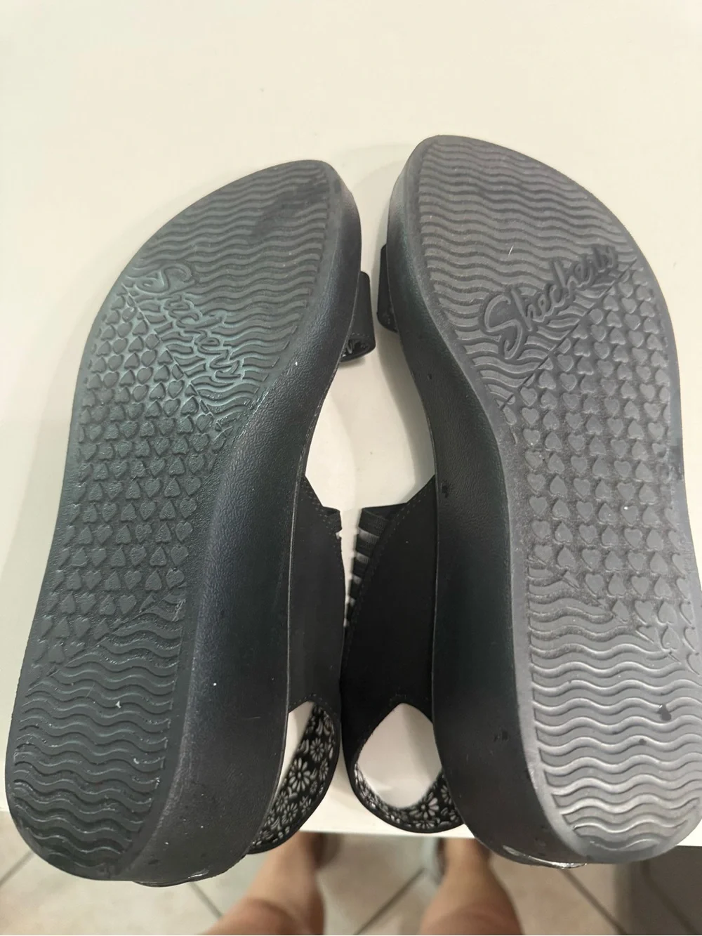 Sketchers Women’s Black Elastic Strap Sandals